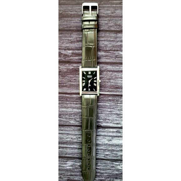 *Vintage NOS Seiko Men Tank Rectangular Black Leather band Dress Watch Be… - Picture 1 of 8